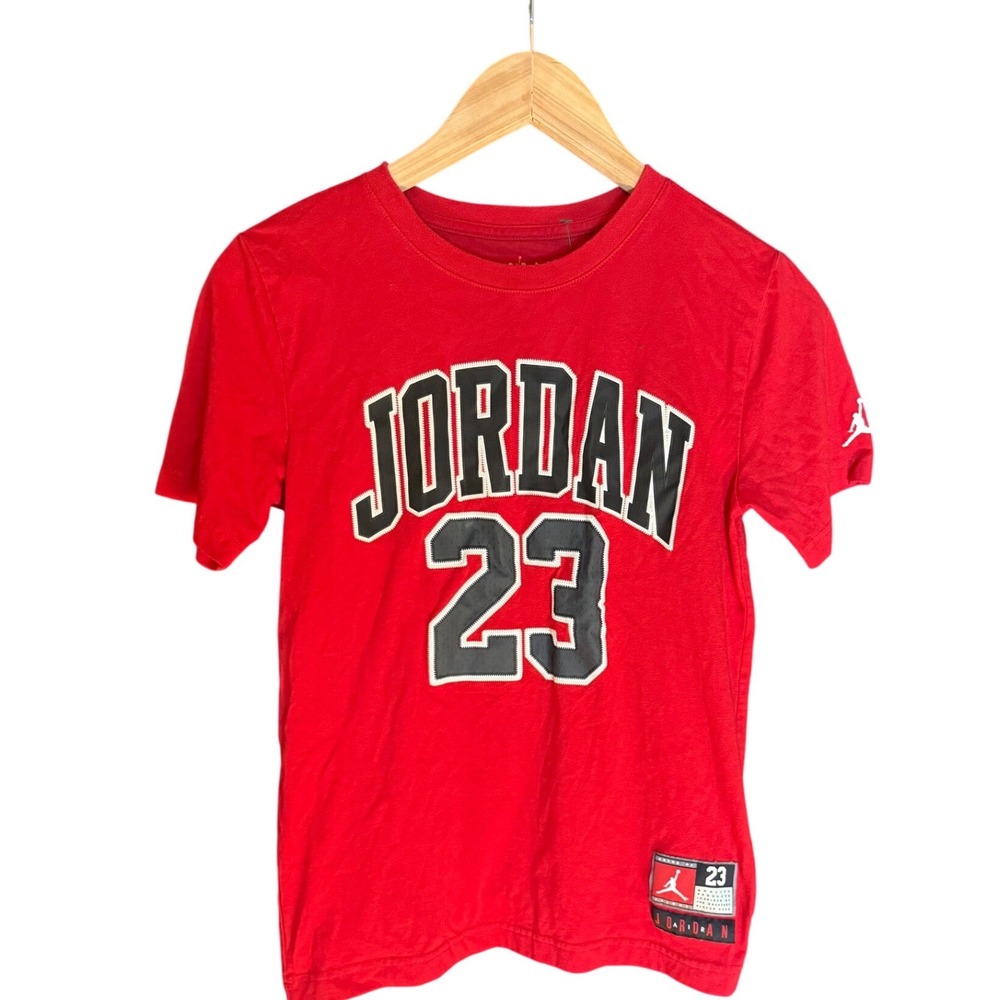 Jordan Boys Red Short Sleeve Graphic T-Shirt Jordan 23 Jumpman Youth Large 12-13
